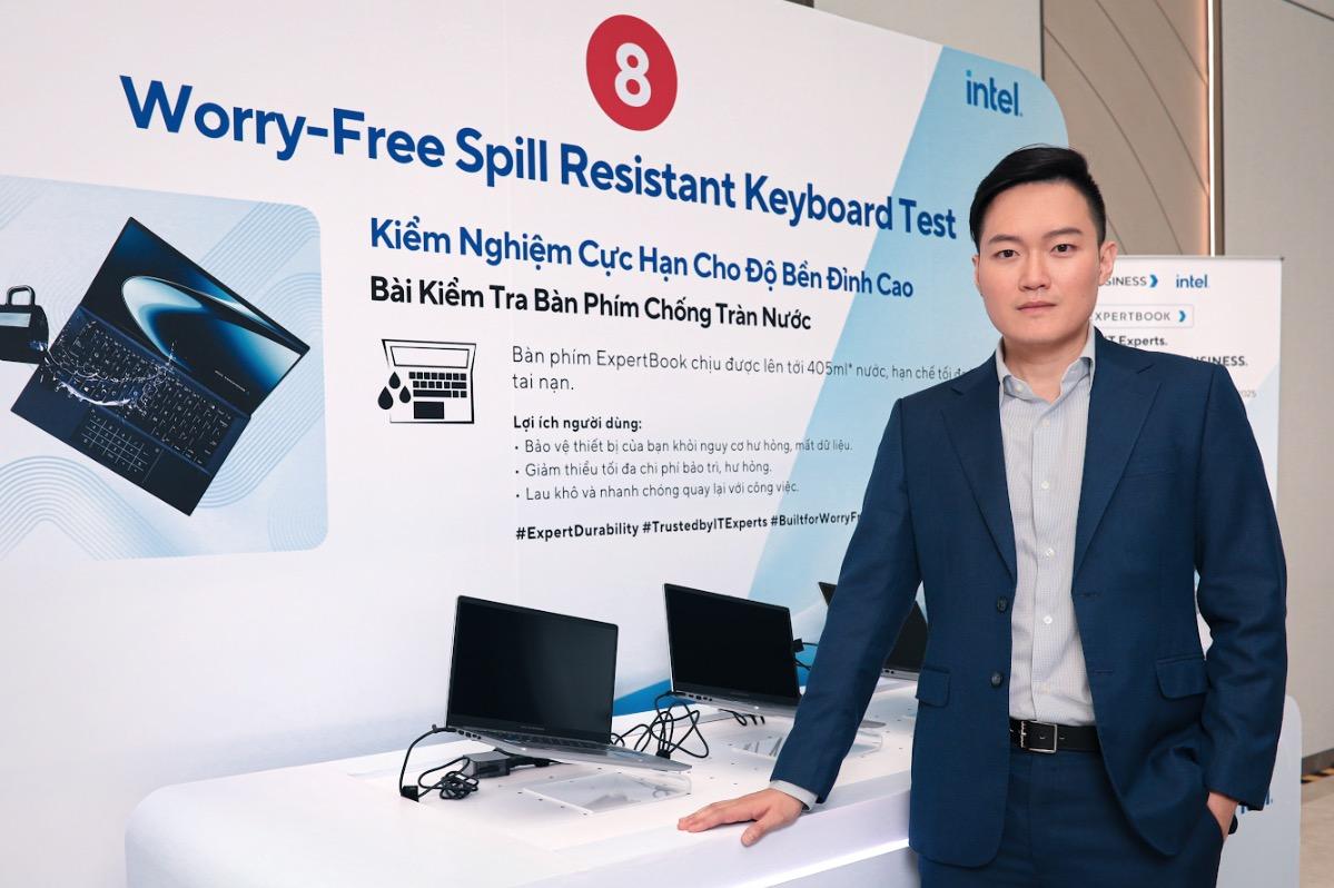 Sếp ASUS: Chúng tôi đặt mục tiêu dẫn đầu PC doanh nghiệp tại Việt Nam vào năm 2028, đưa AI trở thành công cụ thiết thực cho mọi SMB- Ảnh 2.