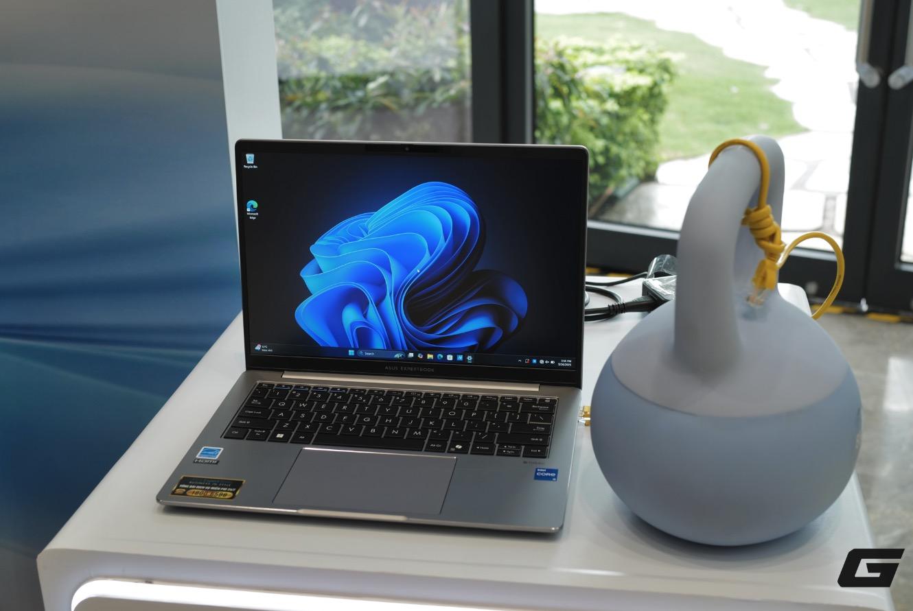 Sếp ASUS: Chúng tôi đặt mục tiêu dẫn đầu PC doanh nghiệp tại Việt Nam vào năm 2028, đưa AI trở thành công cụ thiết thực cho mọi SMB- Ảnh 6.