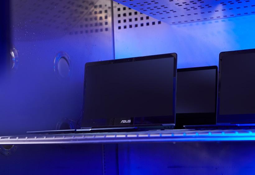 ASUS ExpertBook có bền không: Gập mở 11 năm không hỏng, nước đổ vào không “xi nhê”- Ảnh 3.