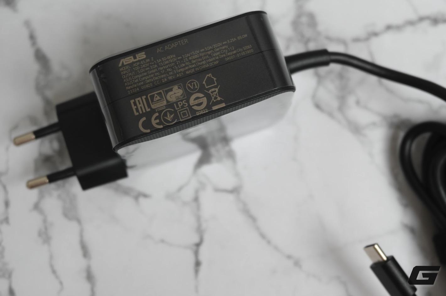 Cận cảnh Asus ROG Xbox Ally X: Sức mạnh Ryzen AI Z2 Extreme, giao diện Xbox UI và trải nghiệm “console di động”- Ảnh 5.