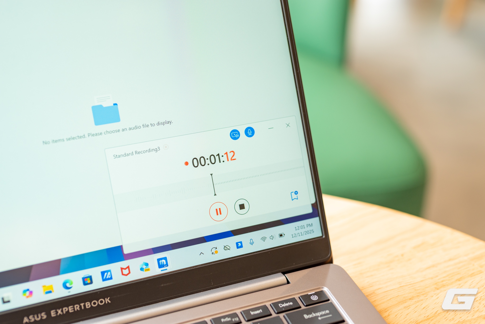 Trải nghiệm ASUS ExpertBook P5: Đẹp bền chuẩn doanh nghiệp, thêm nhiều tính năng AI thông minh phục vụ công việc, giá chưa đến 30 triệu- Ảnh 5.