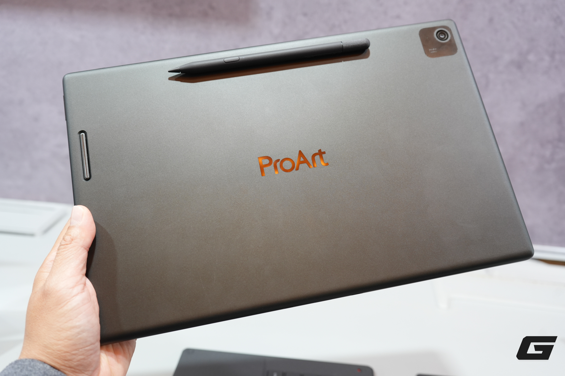 ASUS ra mắt loạt ProArt mới tại CES 2026: Tablet PZ14 chạy Snapdragon X2 Elite và ProArt GoPro Edition dùng AMD Strix Halo- Ảnh 5.