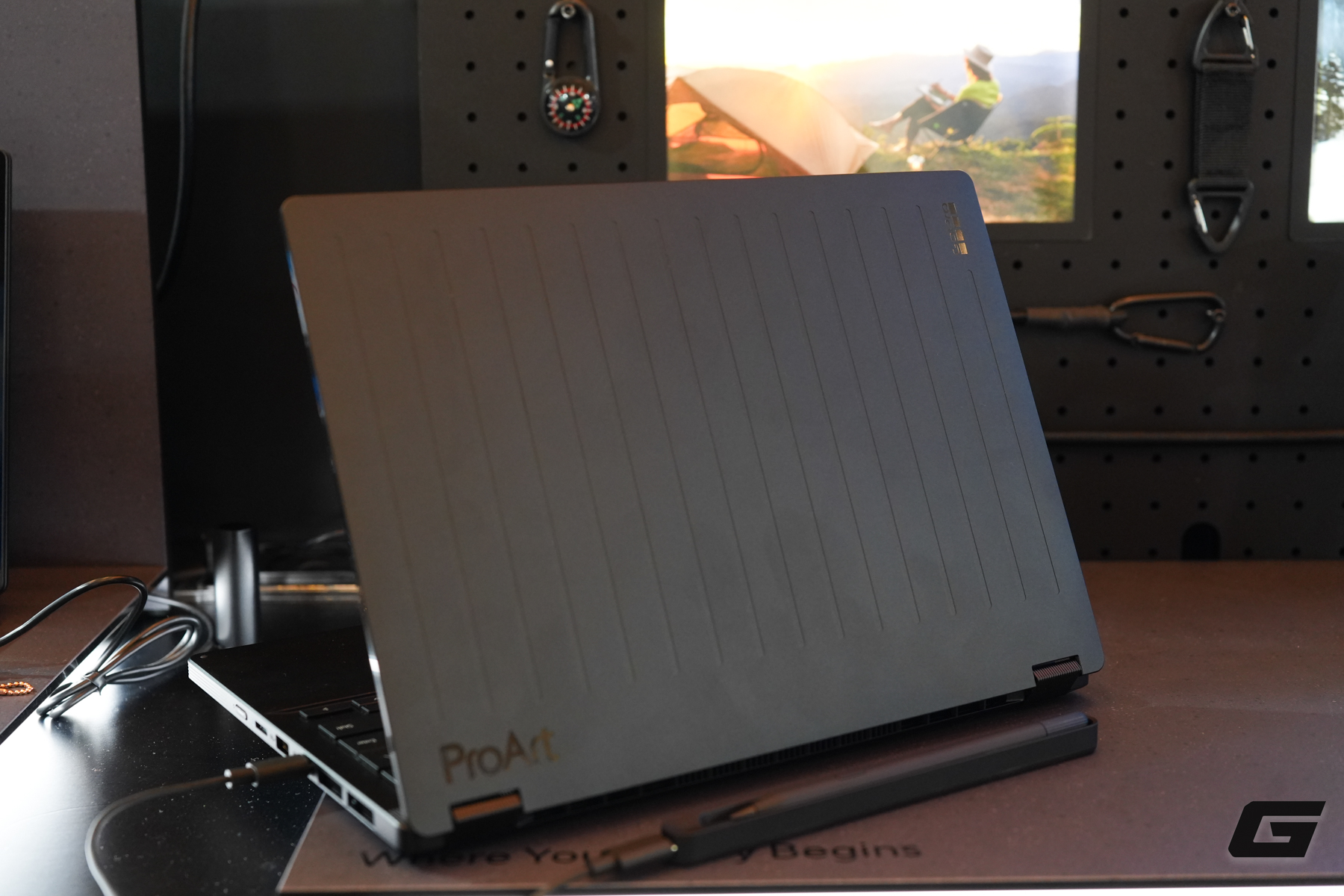 ASUS ra mắt loạt ProArt mới tại CES 2026: Tablet PZ14 chạy Snapdragon X2 Elite và ProArt GoPro Edition dùng AMD Strix Halo- Ảnh 9.