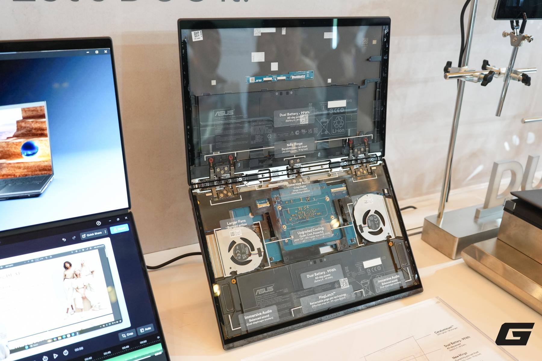 Đem laptop hai màn hình đi 