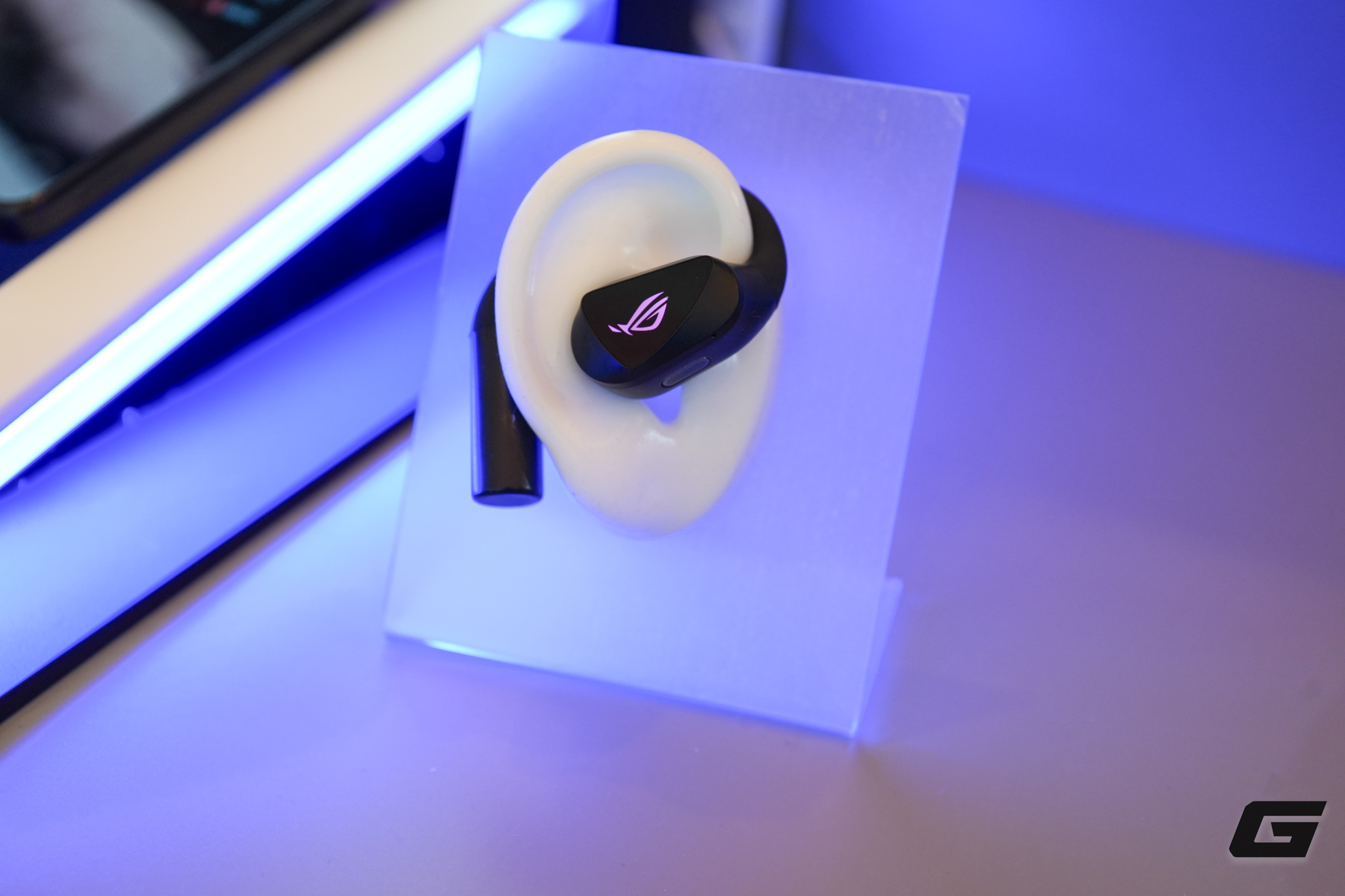 Trên tay bộ đôi tai nghe gaming ASUS ROG mới tại CES 2026: Từ open-ear không dây đến tai nghe từ phẳng cao cấp- Ảnh 2.