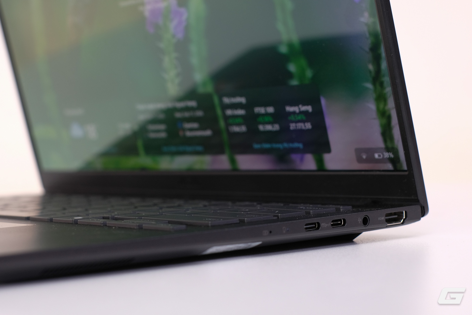 Trên tay ASUS Zenbook 14 (UM3406GA): Laptop Ryzen AI 400 series đầu tiên tại Việt Nam với thế mạnh về thời lượng pin- Ảnh 5.