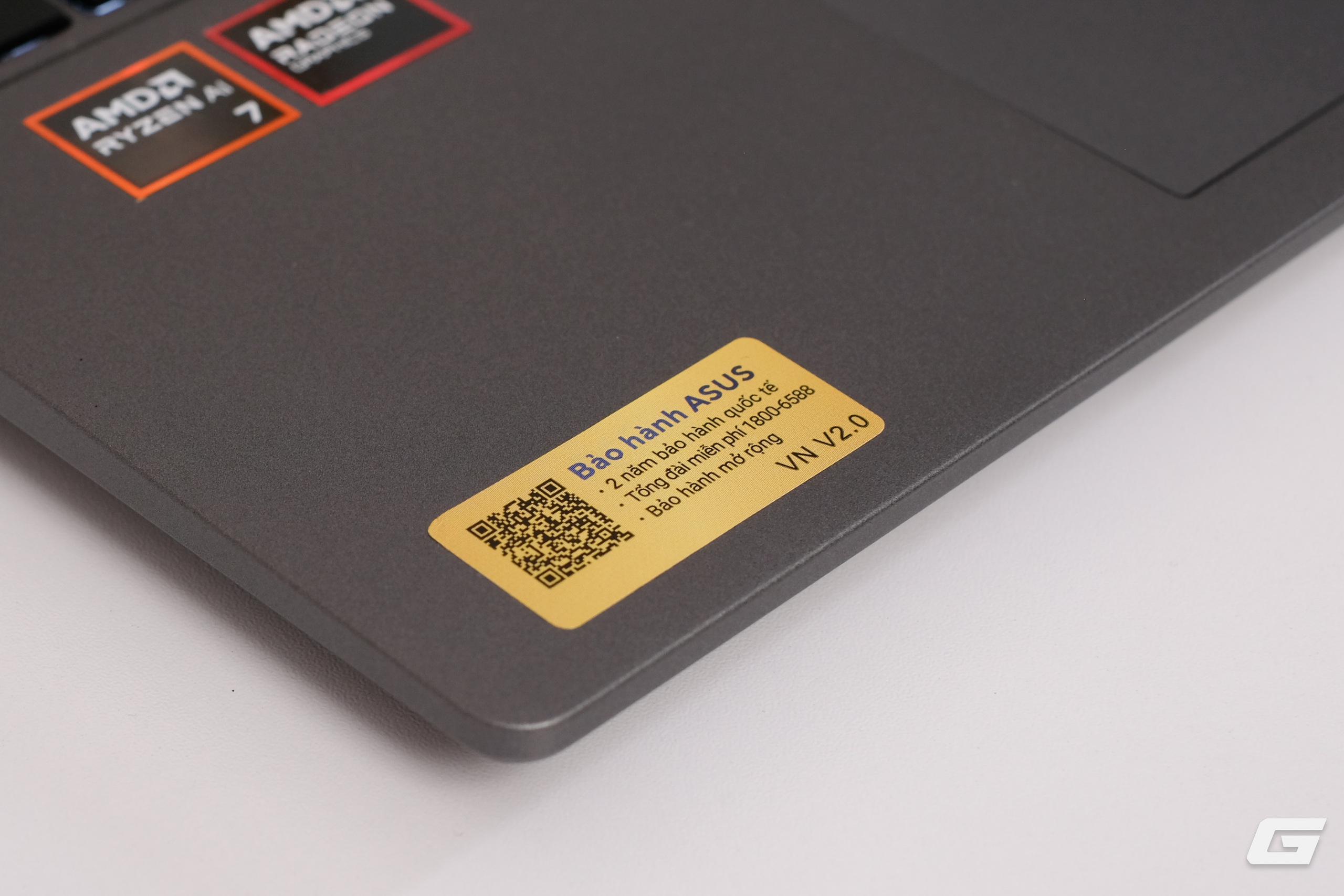 Trên tay ASUS Vivobook S14 (M3407GA): Ryzen AI 400 Series, pin 15 giờ, RAM nâng cấp được, giá gần 25 triệu đồng- Ảnh 13.